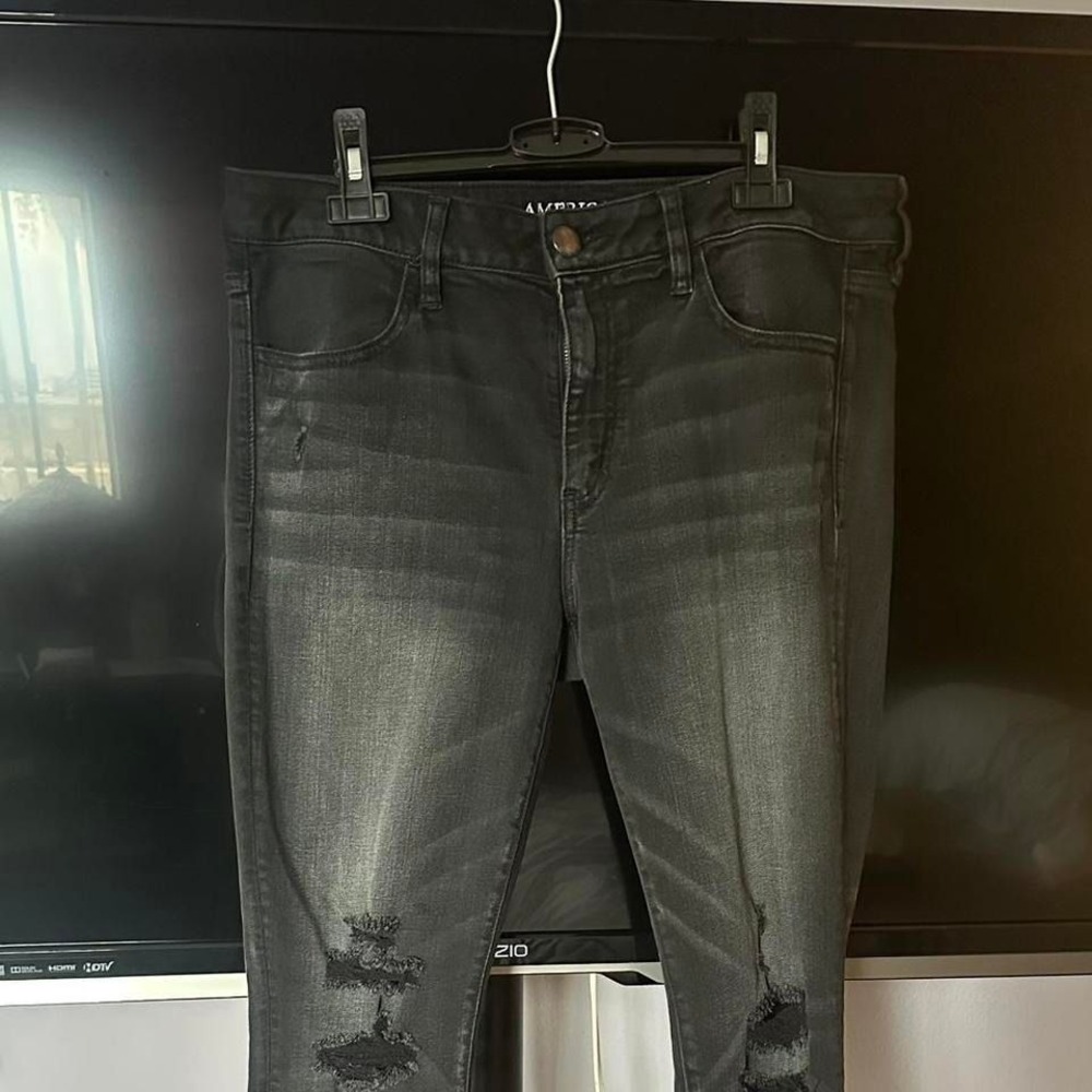 Women's AE super stretch distressed jegging